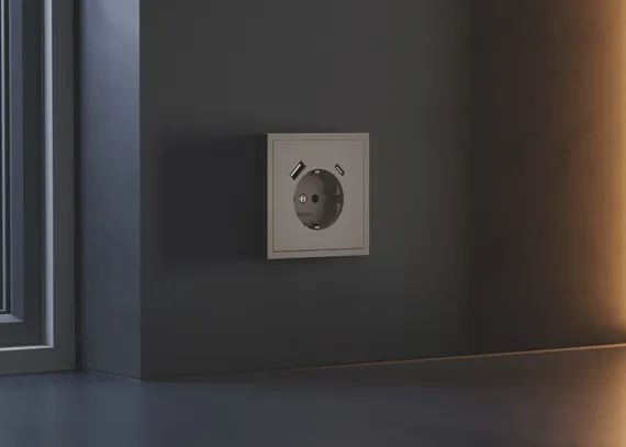 Накладка для розетки с заземлением и защитными шторками, с USB A+C Voltum S70 Капучино VLS001014