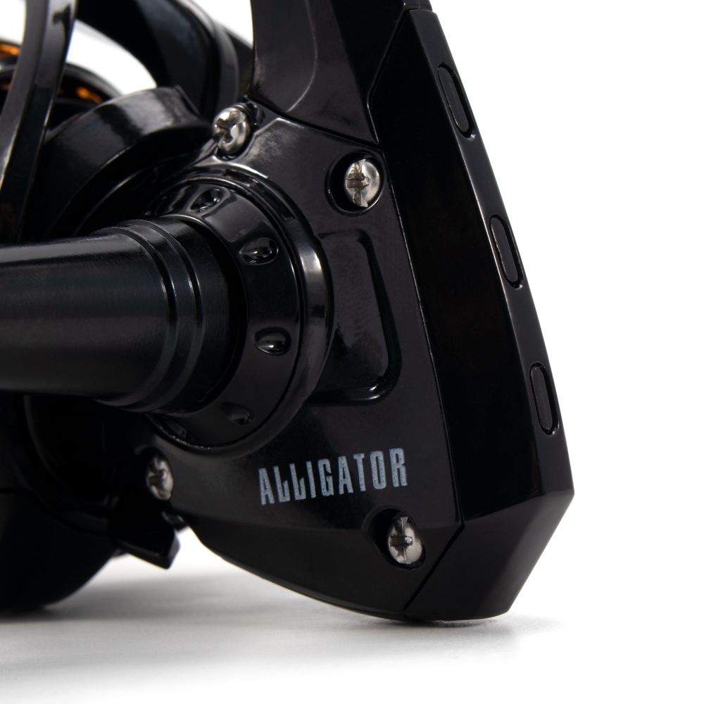 Катушка безынерционная Namazu PRO Alligator NEW AL4000, 5+1 подш., метал. шпуля + запасная графит. ш