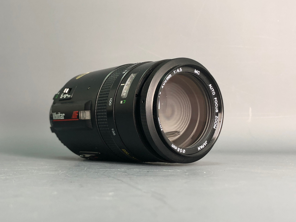 Vivitar 75-200 mm f/ 4.5 MC Auto Focus Zoom Minolta MD Окислен где батарейки