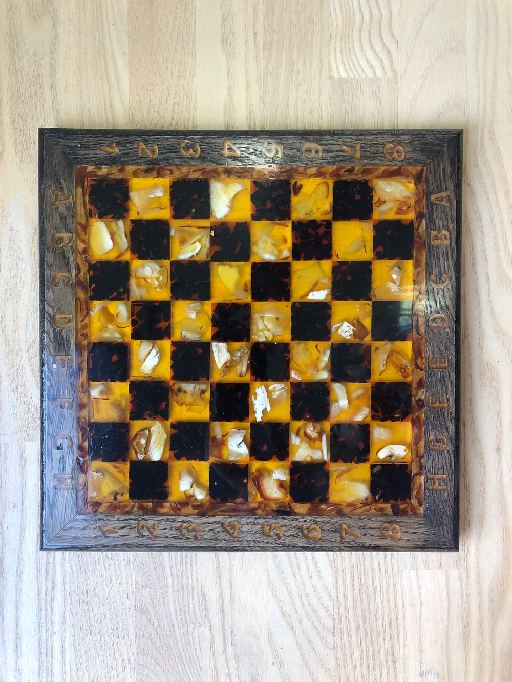 Шахматная доска с рамкой 35*35 см (дуб)