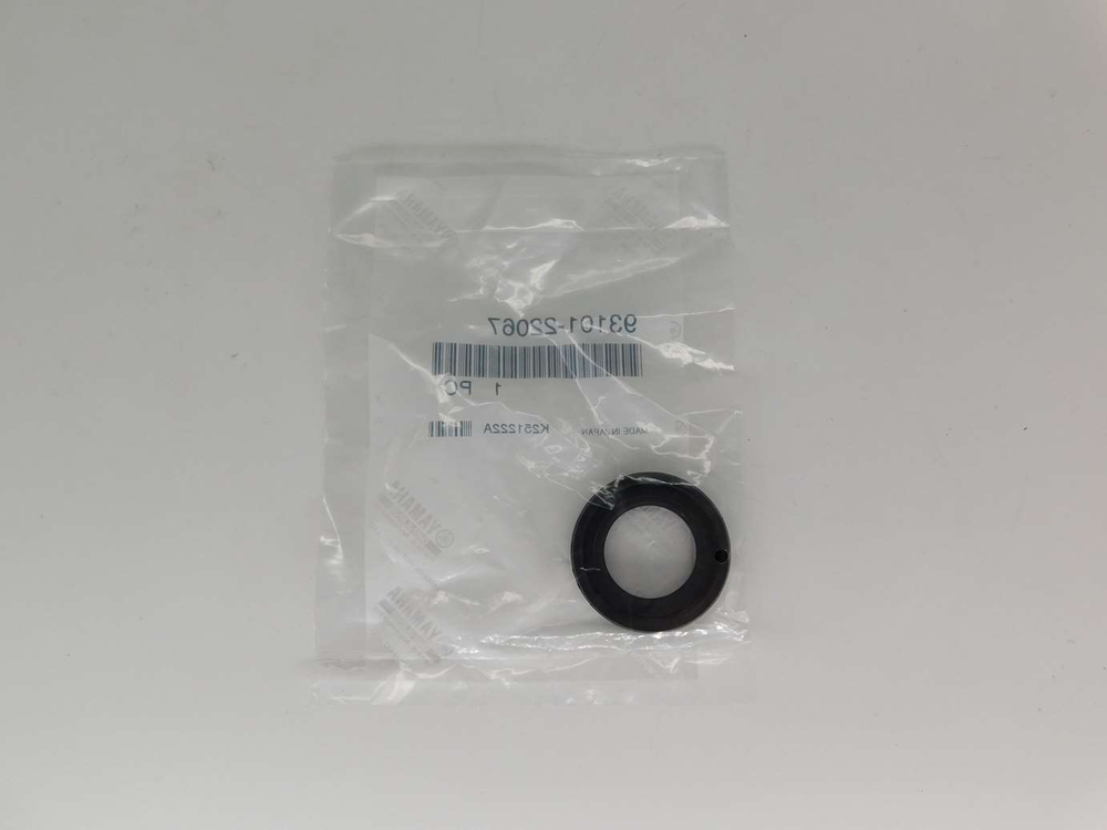 сальник редуктора Yamaha F20-50 FT25 FT50 931-01220-67-00