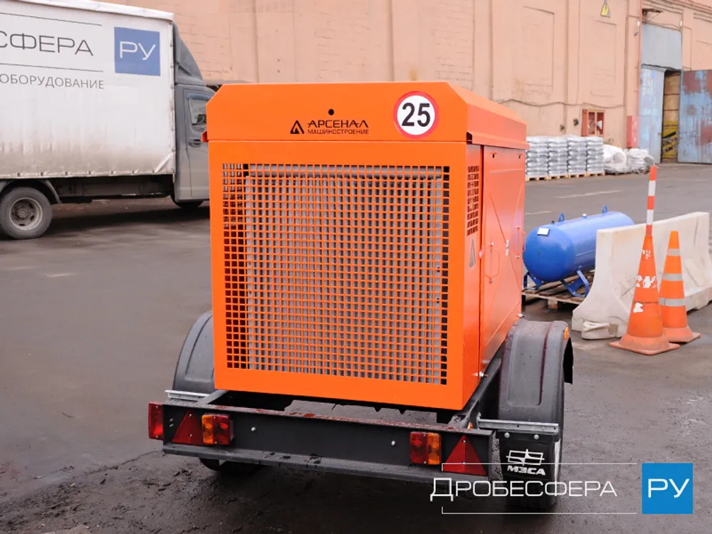 Винтовой компрессор ЗИФ-СВЭ-5,2/0,7 на шасси с пакетом "Север" от -40°С