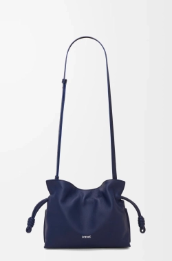 Loewe Мини-клатч Flamenco из телячьей кожи наппа, темно-синий