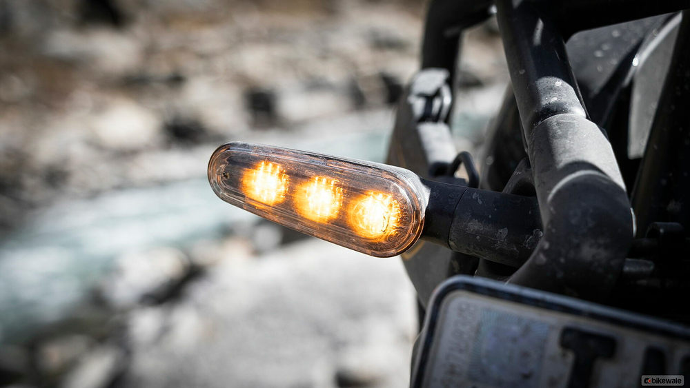 Royal Enfield Himalayan 450 Hanle Black (Premium)