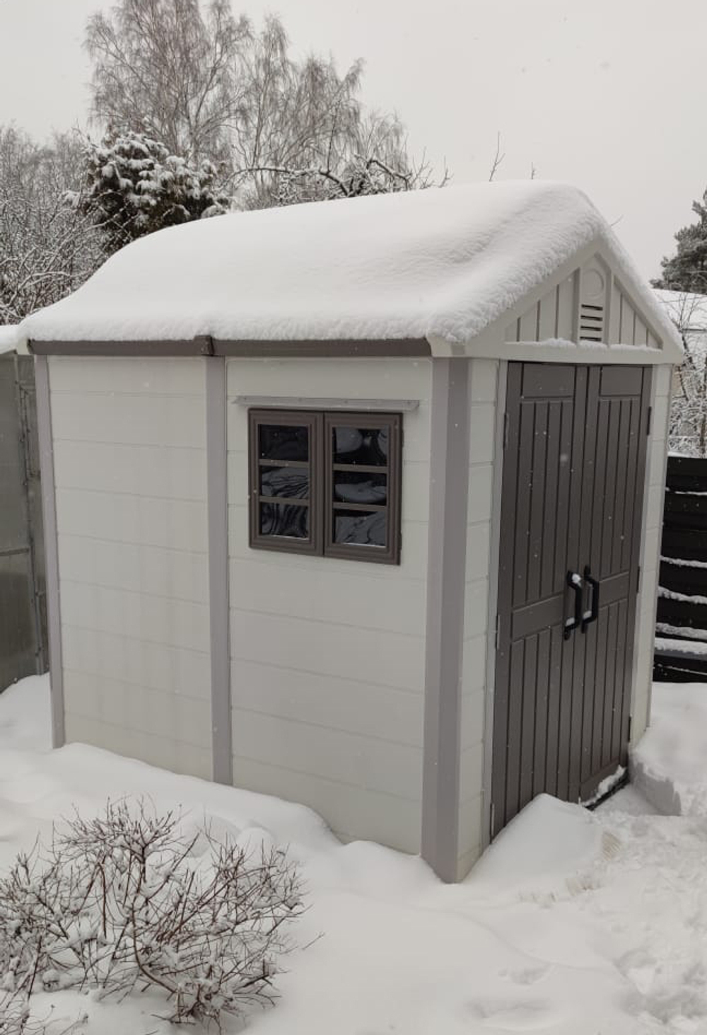 Садовый пластиковый сарай HouzBlock Comfort-2 (2.2x2.2 м)