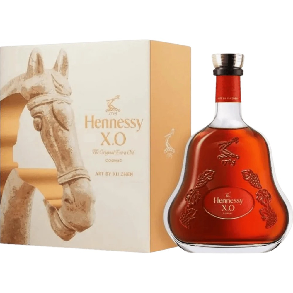 Коньяк Hennessy XO Year of the Horse (Art by Xu Zhen) 0,7 л. В подарочной коробке