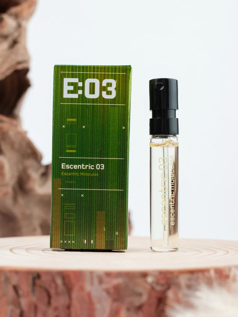ESCENTRIC MOLECULES Escentric 03