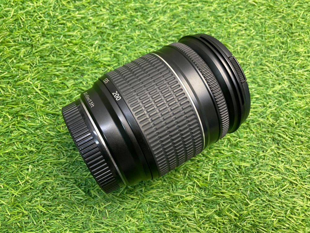 Canon EF 28-200mm 3.5-5.6 USM