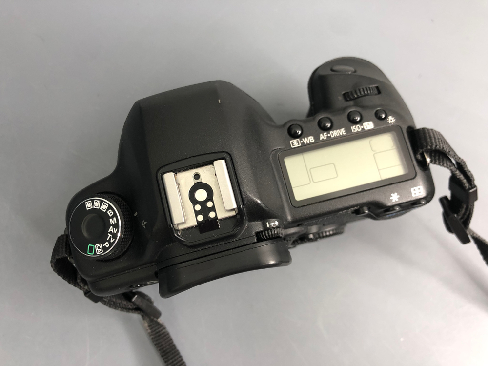 Canon EOS 5D Mark II (90.000 кадров)